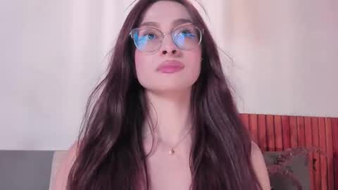 Andra Cyrus online show from March 27, 10:53 pm