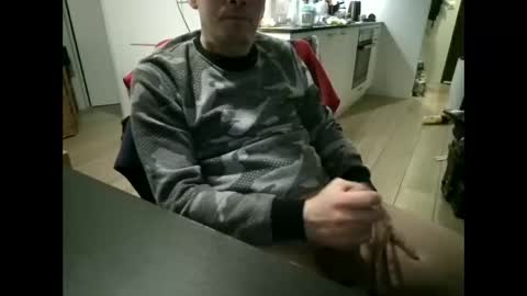 Snapshot of andre7760 chatting on October 10, 8:08 pm my skyp ericson1976 online show from October 10, 8:08 pm