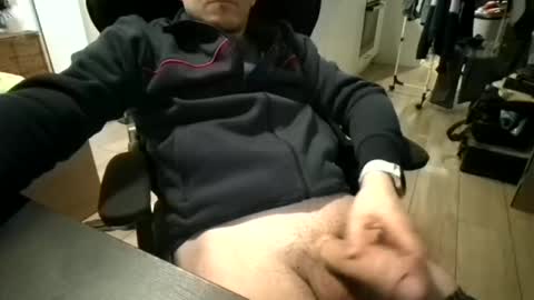 Snapshot of andre7760 chatting on March 2, 7:21 pm my skyp ericson1976 online show from March 2, 7:21 pm