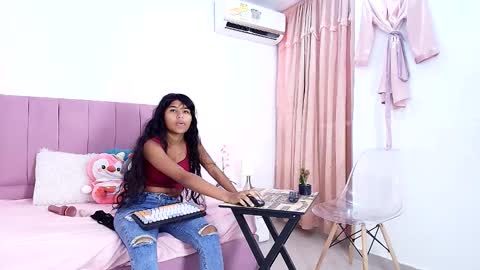 Snapshot of andre_lezcano chatting on January 6, 8:01 pm andre_lezcano online show from January 6, 8:01 pm