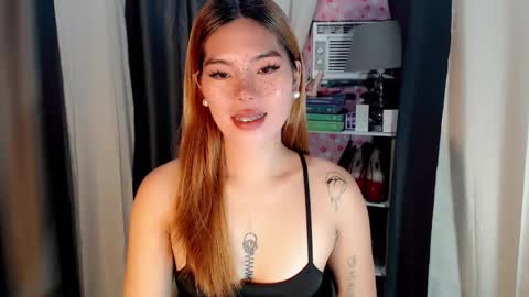 andrea06121998 online show from March 30, 12:39 pm