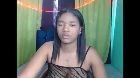 andrea1_ebony online show from November 25, 12:49 pm