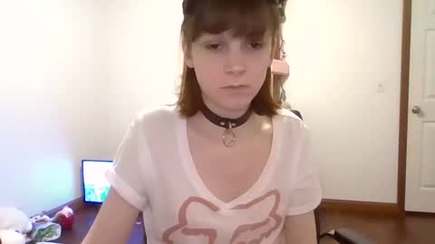 Snapshot of andrea_davenport chatting on December 29, 7:39 am andrea online show from December 29, 7:39 am