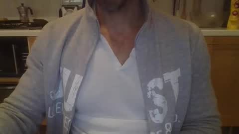 Snapshot of andrea_feetlover chatting on November 7, 6:13 am andrea_feetlover online show from November 7, 6:13 am