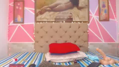 andrea ospina1 online show from February 20, 6:24 pm