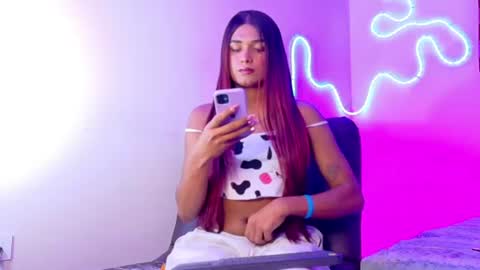Snapshot of andrea_r_ chatting on July 29, 4:32 am andrea_r_ online show from July 29, 4:32 am