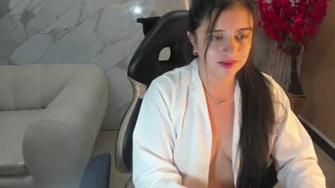 andrea_tasty_tf online show from November 16, 12:49 am