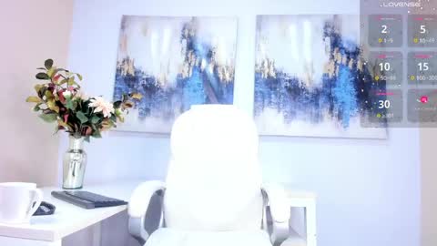 Snapshot of andreaa_zoee_ chatting on April 28, 2:22 pm Andrea Zoelins online show from April 28, 2:22 pm