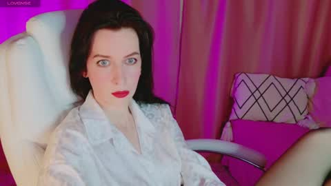 Andrea Ashton online show from February 17, 5:32 pm