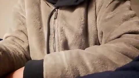 Snapshot of andreai1988 chatting on February 2, 10:25 am andreai1988 online show from February 2, 10:25 am