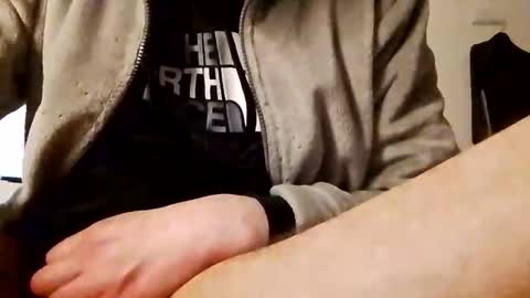 Snapshot of andreai1988 chatting on February 6, 4:06 am andreai1988 online show from February 6, 4:06 am