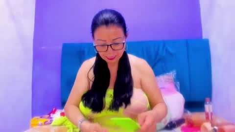 andrealopezaenmar online show from August 5, 3:09 am