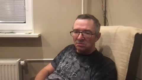 andreass60 online show from December 17, 5:13 am