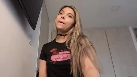 andreau 19 online show from March 26, 1:38 pm