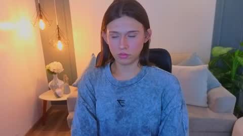 Andre Castaneda online show from April 16, 9:39 pm