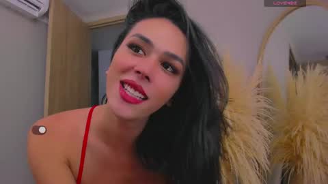Snapshot of andreea_marin chatting on July 18, 3:00 am andreea_marin online show from July 18, 3:00 am