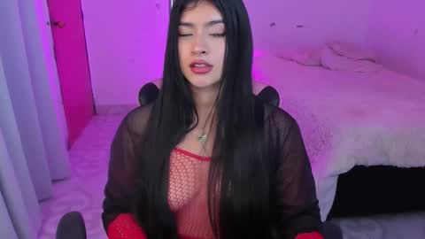 Snapshot of andreeart chatting on March 3, 8:20 am ig online show from March 3, 8:20 am