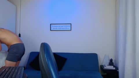 Snapshot of andreey50 chatting on December 20, 12:19 am Andrey online show from December 20, 12:19 am