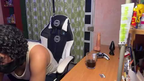 Snapshot of andrelabuda9 chatting on October 8, 1:03 am Andre Labuda online show from October 8, 1:03 am