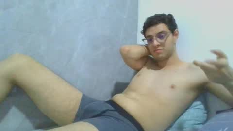 andres129494 online show from January 15, 1:54 am