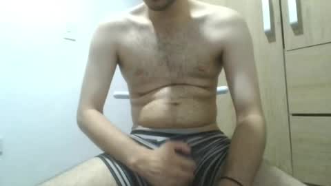 andres129494 online show from May 23, 1:55 am