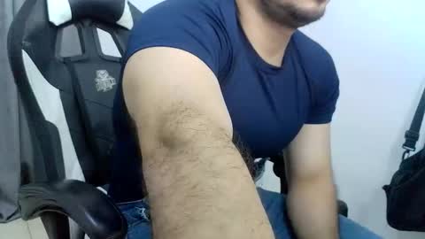 andres180950734 online show from February 3, 11:21 pm