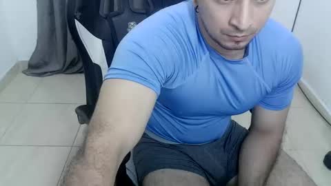 andres180950734 online show from March 19, 1:09 am