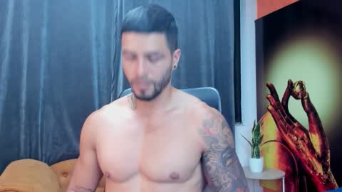 insta andres clark  online show from November 28, 5:59 pm