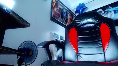 Snapshot of andres_cond chatting on October 9, 10:19 pm Andrs o online show from October 9, 10:19 pm
