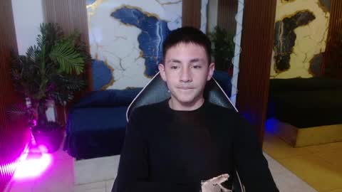 andres_tay online show from April 14, 2:50 am