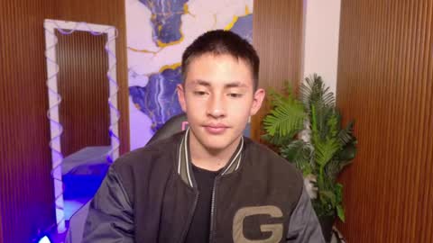 andres_tay online show from June 2, 2:35 am