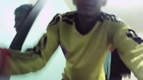 andrescaraballo18 online show from October 27, 12:36 am