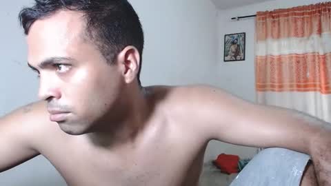 Snapshot of andresfern chatting on February 2, 10:28 pm ANDRES online show from February 2, 10:28 pm