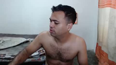 Snapshot of andresfern chatting on November 8, 4:51 pm ANDRES online show from November 8, 4:51 pm