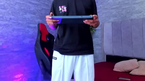 Andres  online show from January 10, 11:23 am