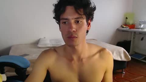 Snapshot of andrestorres0 chatting on January 29, 3:04 pm Andres Torres online show from January 29, 3:04 pm