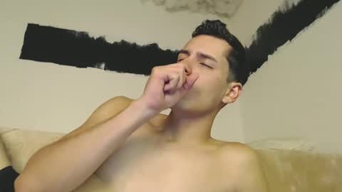 Snapshot of andrestorres0 chatting on October 26, 2:34 pm Andres Torres online show from October 26, 2:34 pm