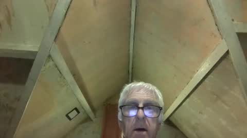 Andrew online show from April 14, 11:33 pm