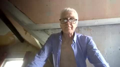 Andrew online show from April 16, 11:55 am