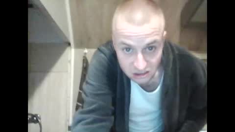 andrew3356577 online show from January 20, 5:59 am