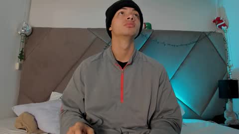 Colleman online show from December 1, 12:32 pm