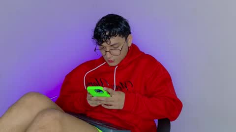 andres online show from November 27, 4:03 am