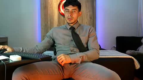 Andrew online show from October 11, 2:44 am