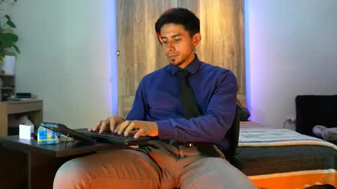 Andrew online show from February 17, 1:46 am