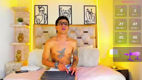 Snapshot of andrew_haalls chatting on October 28, 5:04 pm andrew_haalls online show from October 28, 5:04 pm