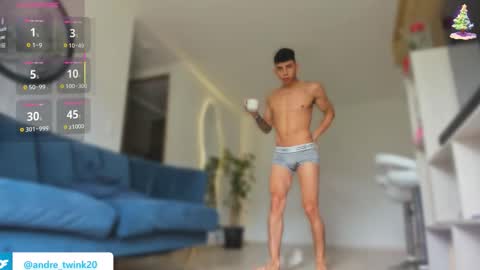 Snapshot of andrew_twink18 chatting on November 15, 3:30 pm Andrew M. online show from November 15, 3:30 pm