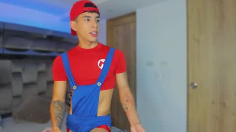 Andrew M. online show from March 1, 1:18 am