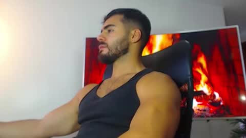 Snapshot of andrew_west_ chatting on January 6, 10:26 pm ANDREW WEST online show from January 6, 10:26 pm