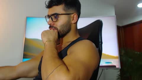 Snapshot of andrew_west_ chatting on January 13, 11:49 pm ANDREW WEST online show from January 13, 11:49 pm