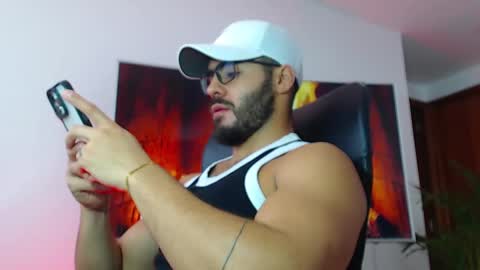 Snapshot of andrew_west_ chatting on February 6, 4:03 pm ANDREW WEST online show from February 6, 4:03 pm